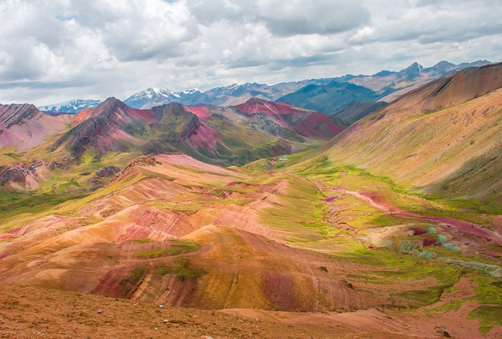 rainbow mountain peru