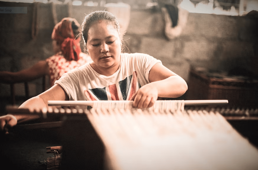 2025 Holiday Gift Guide: Sustainable Gifts That Support Communities Impacted by Natural Disasters Around the World 11 woven 1